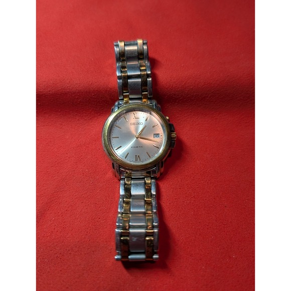 Vintage Seiko kinetic watch for men Needs Capacitor - Picture 8 of 10